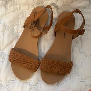 Lucky brands leather sandals
